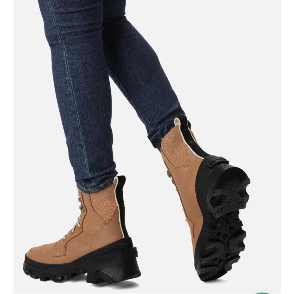 Sorrel Leather Lace up Boots NWT